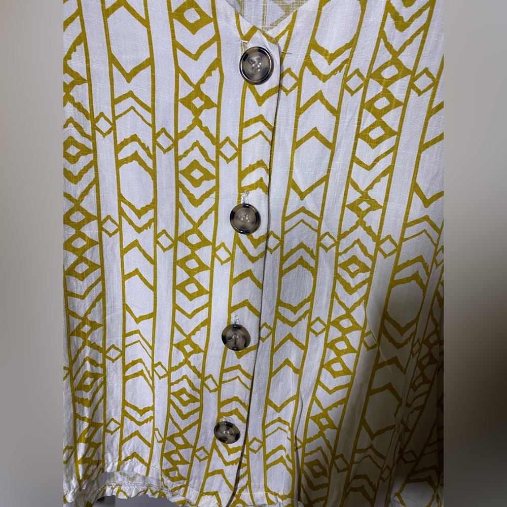 Chic Yellow Patterned Button Down Shirt - image 4